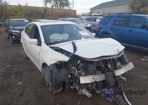 2015 Dodge Dart Sxt из США, поврежденный, VIN 1C3CDFBB7FD182191